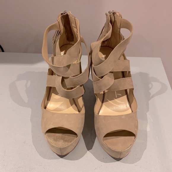 Dolce Vita Taupe Suede Platform Sandals - Picture 3 of 4